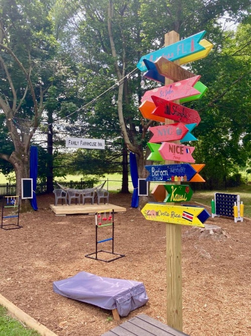 Family Farmhouse Inn image 11