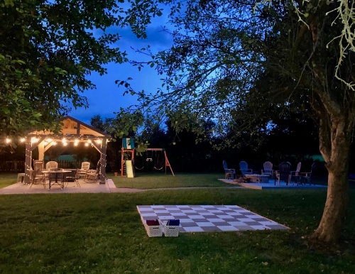 Family Farmhouse Inn image 34